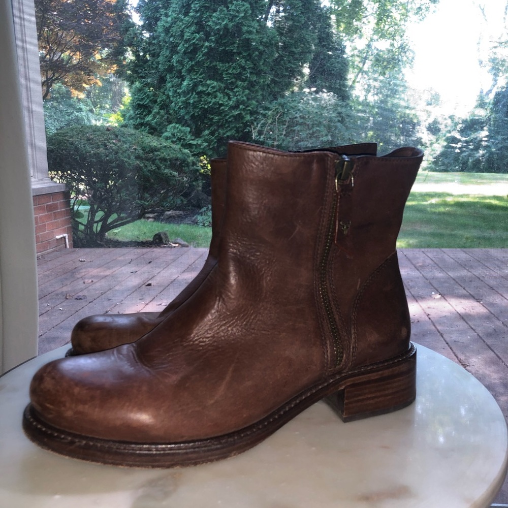 Brown leather heeled booties